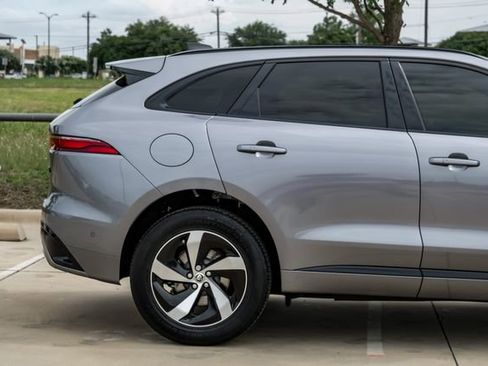 Used 2026 Jaguar F-PACE R-Dynamic S AWD/4WD image 8