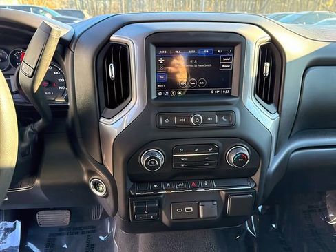 Used 2023 Chevrolet Silverado 1500 Custom image 22