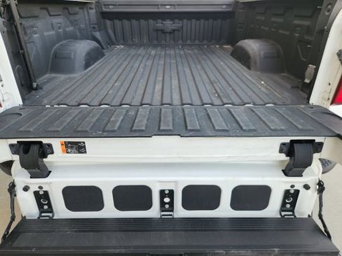 Used 2024 Chevrolet Silverado 2500 LTZ w/ LTZ Premium Package image 30