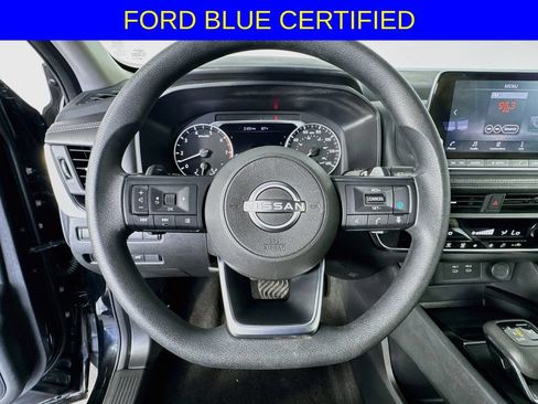 Used 2024 Nissan Rogue SV AWD/4WD image 14