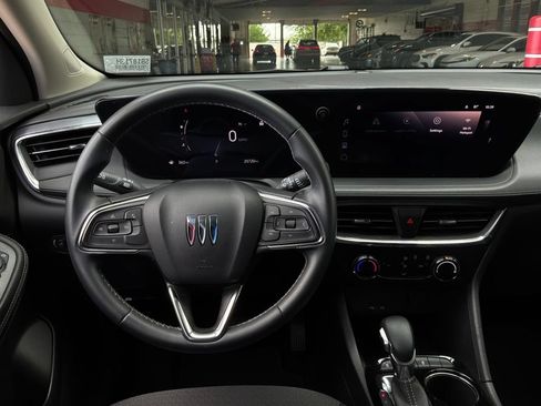 Used 2025 Buick Encore GX Preferred FWD image 11