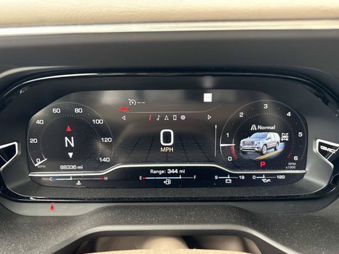 Used 2022 GMC Yukon XL Denali AWD/4WD image 13