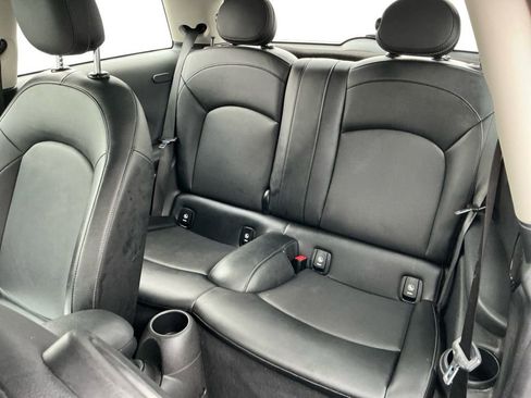 Used 2017 MINI Cooper 2-Door Hardtop image 21