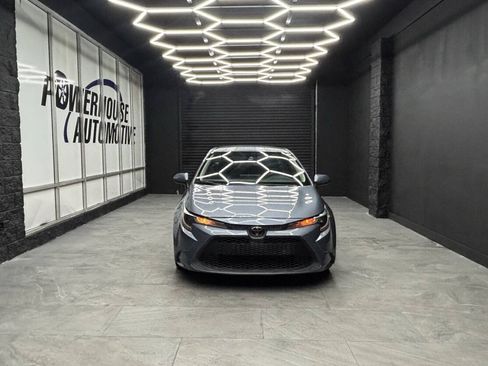 Used 2020 Toyota Corolla LE FWD image 14