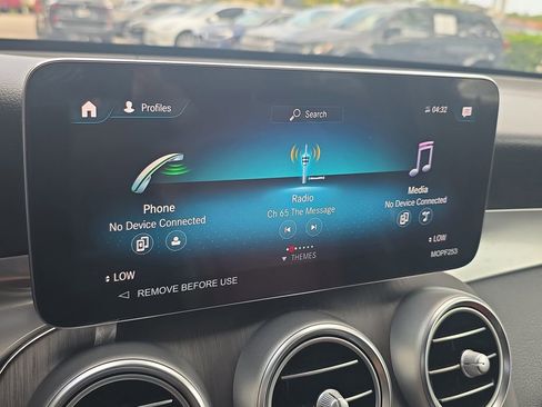 Used 2022 Mercedes-Benz GLC 300 4MATIC w/ AMG Line image 33
