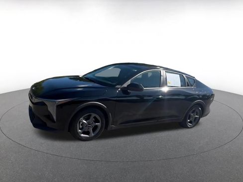 Used 2025 Kia K4 FWD image 8
