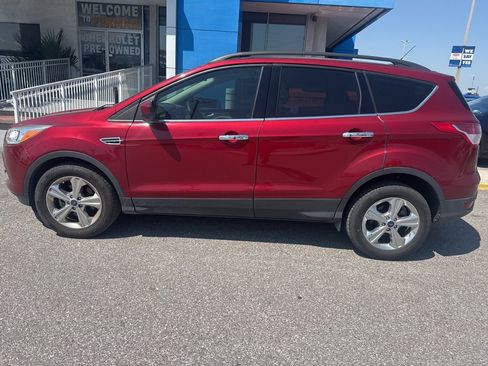 Used 2014 Ford Escape SE w/ Equipment Group 201A image 5