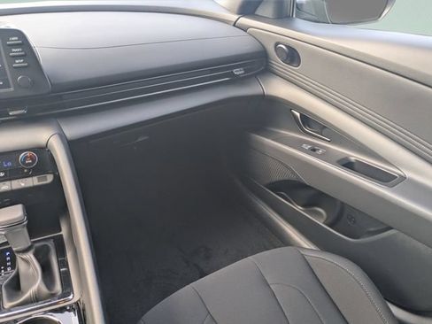 New 2026 Hyundai Elantra SEL Sport Premium FWD image 29