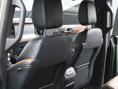 Used 2024 Ford Bronco Outer Banks image 21