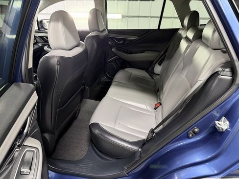 Used 2021 Subaru Outback Limited image 11