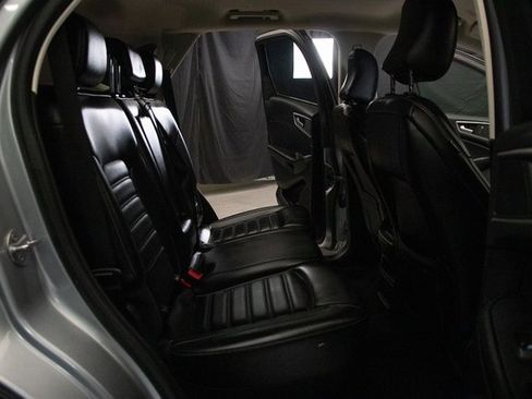 Used 2024 Ford Edge SEL image 18