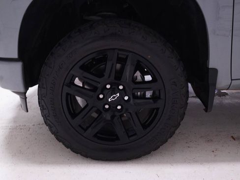 Used 2024 Chevrolet Silverado 1500 Custom RWD image 29