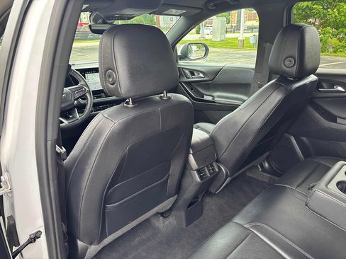 Used 2025 Chevrolet Equinox LT w/ Convenience Package II AWD/4WD image 23