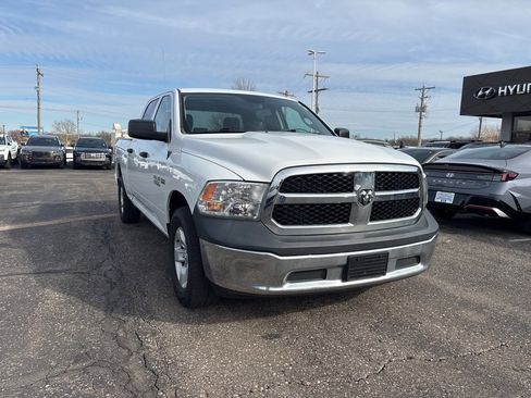 Used 2015 RAM 1500 Tradesman w/ Exterior Appearance Group image 3