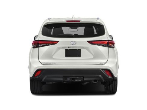 Used 2020 Toyota Highlander XLE FWD image 5