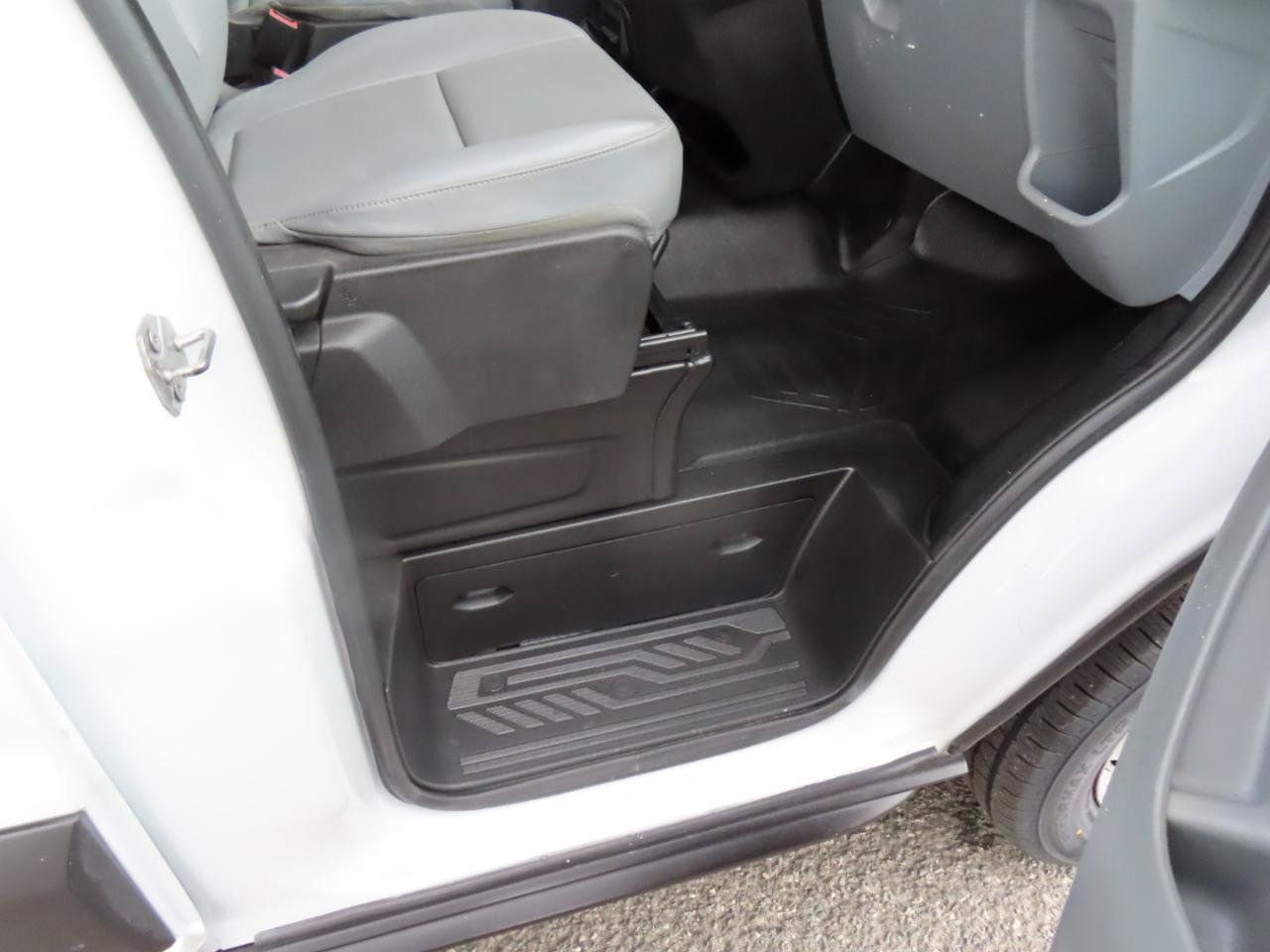 Used 2015 Chevrolet Express 3500 LS RWD image 10