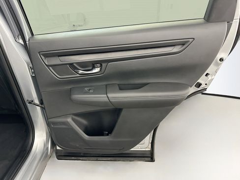 Used 2025 Honda CR-V LX image 30