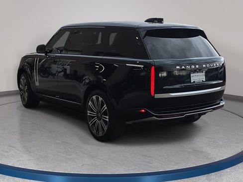 Certified 2024 Land Rover Range Rover Long Wheelbase Autobiography AWD/4WD image 8