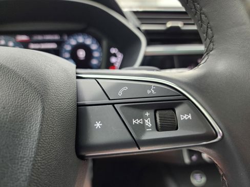 Used 2024 Audi Q3 2.0T Premium image 15