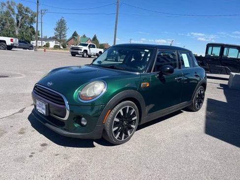 Used 2017 MINI Cooper 4-Door Hardtop FWD image 3