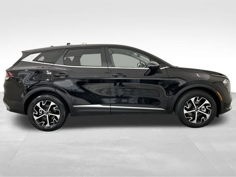 Used 2023 Kia Sportage EX image 7