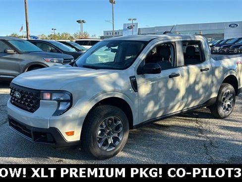 New 2025 Ford Maverick XLT w/ XLT Luxury Package image 35