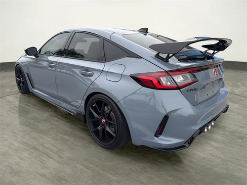 Used 2025 Honda Civic Type R image 3