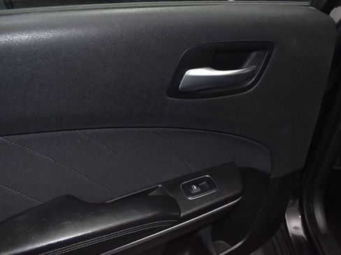 Used 2019 Dodge Charger GT image 17