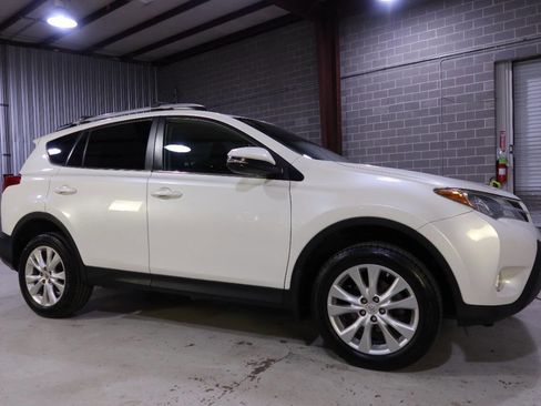 Used 2014 Toyota RAV4 Limited image 7