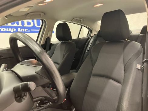 Used 2016 MAZDA MAZDA3 i Sport FWD image 27