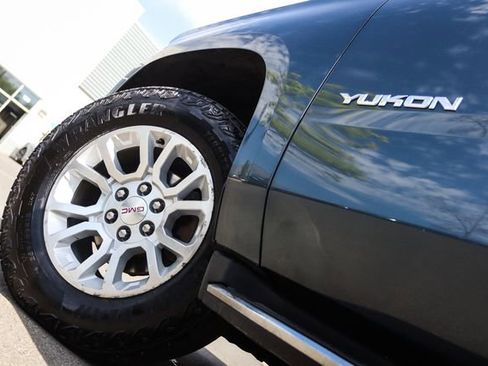 Used 2019 GMC Yukon SLT w/ Open Road Package image 13