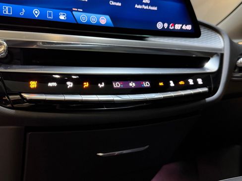 Certified 2024 Cadillac Lyriq Sport RWD image 18