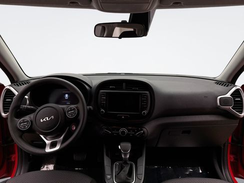 Used 2024 Kia Soul LX w/ Option Group 015 image 14