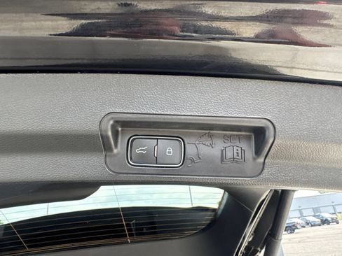 Certified 2023 Ford Explorer XLT AWD/4WD image 40