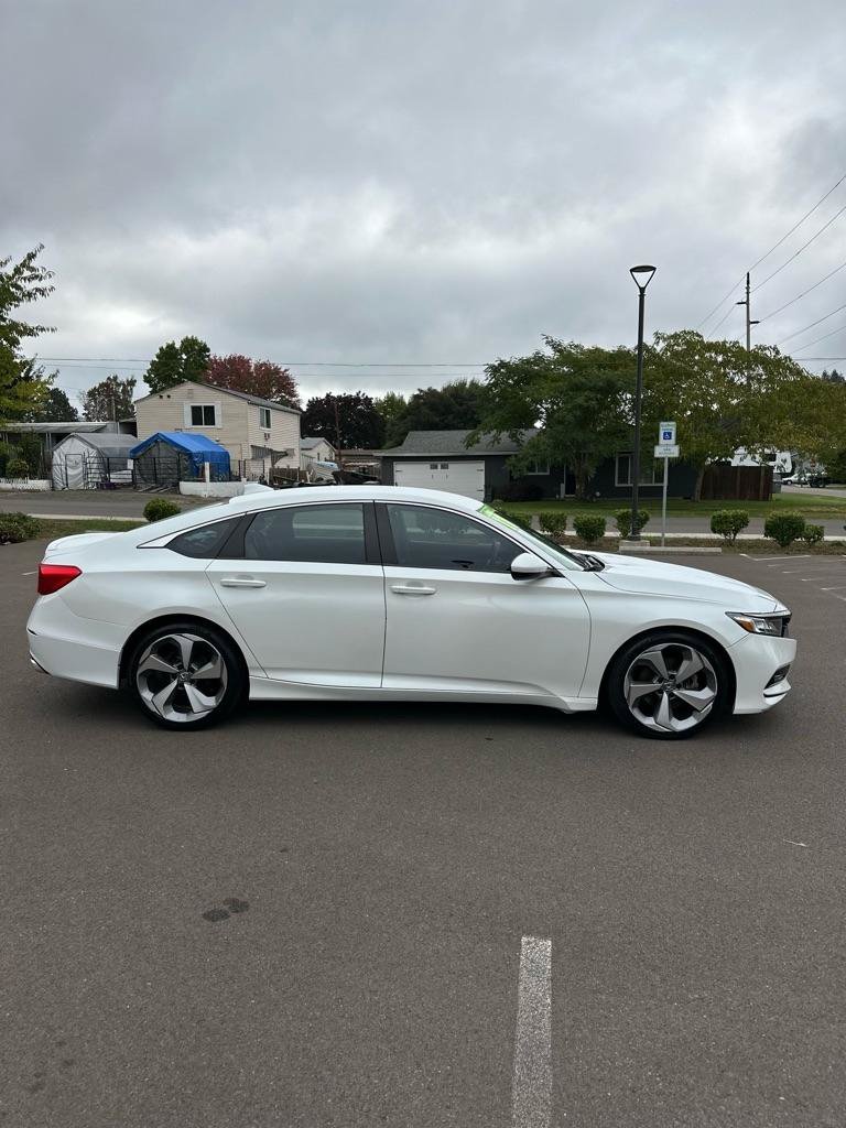 Used 2018 Honda Accord Sport image 4