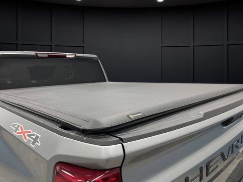 Used 2025 Chevrolet Silverado 1500 LT image 36