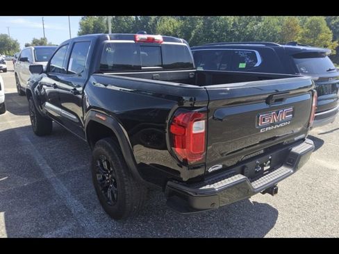 Used 2025 GMC Canyon Elevation RWD image 7