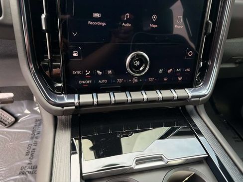 New 2026 GMC Yukon XL AT4 Ultimate AWD/4WD image 25