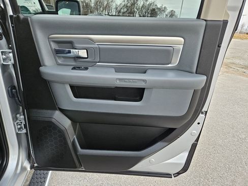 Used 2019 RAM 1500 Big Horn image 30