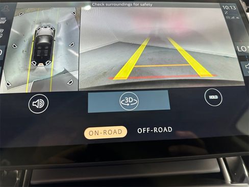 Used 2024 Land Rover Range Rover Evoque S image 25