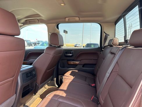 Used 2017 Chevrolet Silverado 1500 High Country AWD/4WD image 12