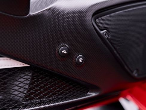 Used 2020 Ferrari 488 Pista Coupe RWD image 64