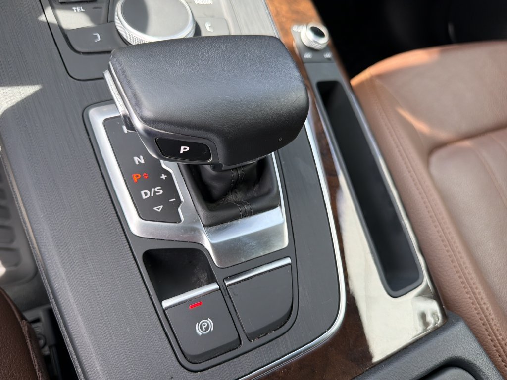 Used 2019 Audi Q5 2.0T Premium AWD/4WD image 30