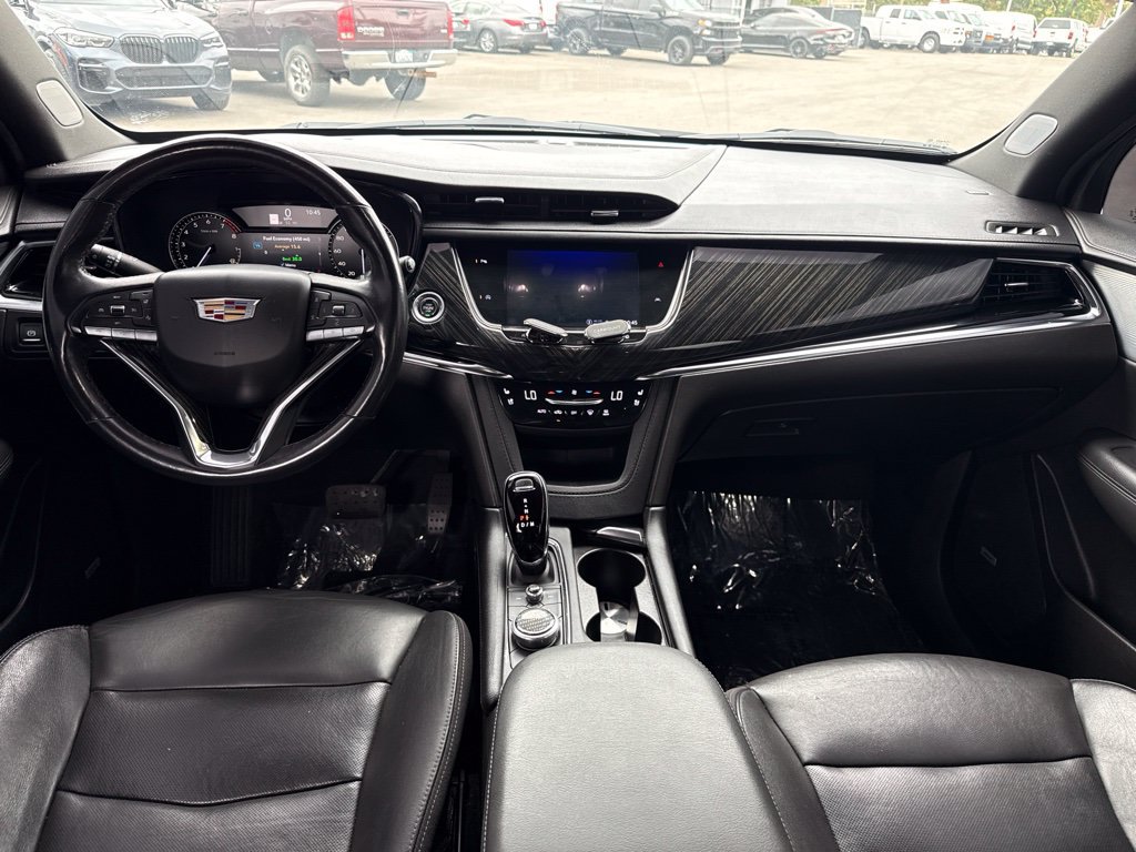 Used 2023 Cadillac XT6 Premium Luxury FWD image 11