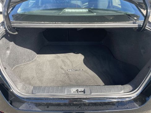 Used 2025 Nissan Sentra SV image 29