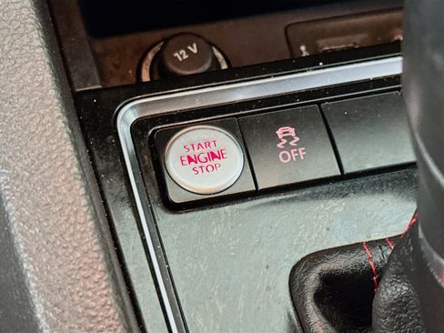 Used 2017 Volkswagen Jetta GLI image 20