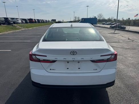 Used 2025 Toyota Camry LE image 4