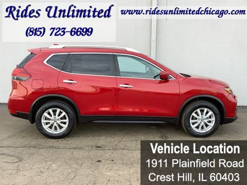 Used 2017 Nissan Rogue SV w/ SV Premium Package image 7