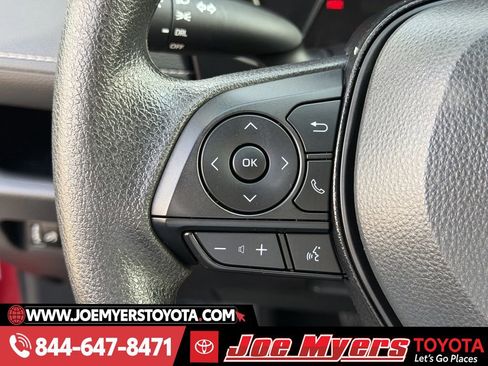 Used 2025 Toyota RAV4 LE image 20