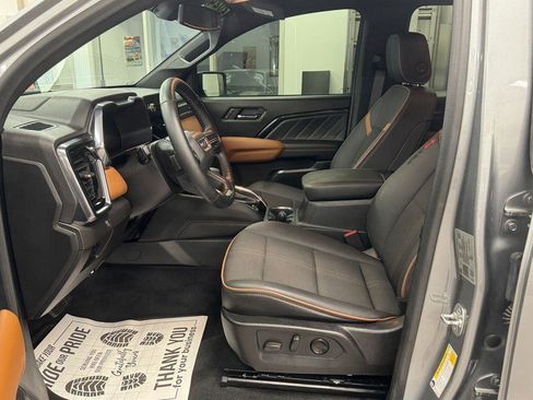 Used 2024 GMC Canyon AT4 AWD/4WD image 13